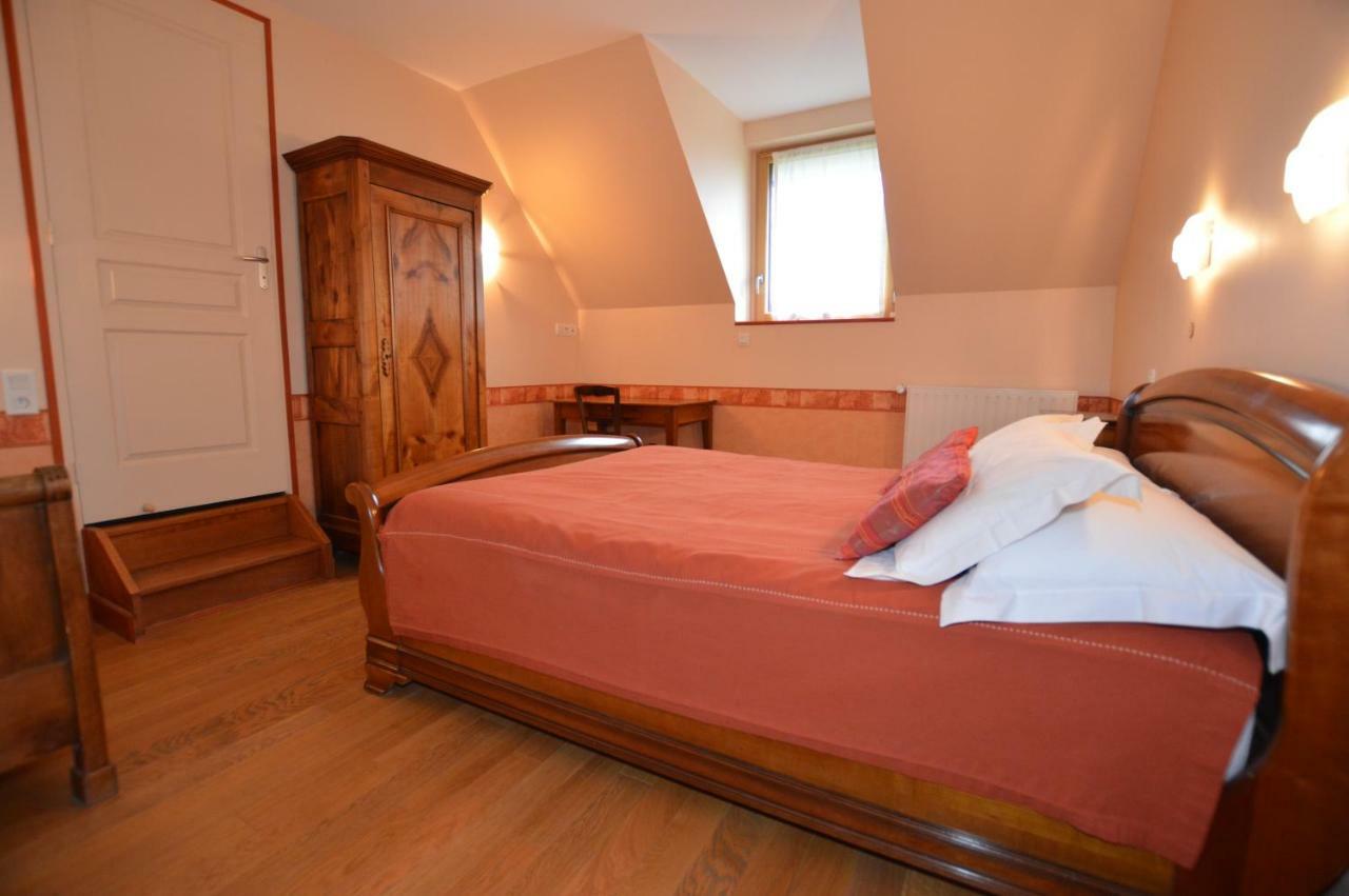 La Roche Bed & Breakfast Saint-Etienne-en-Cogles Luaran gambar