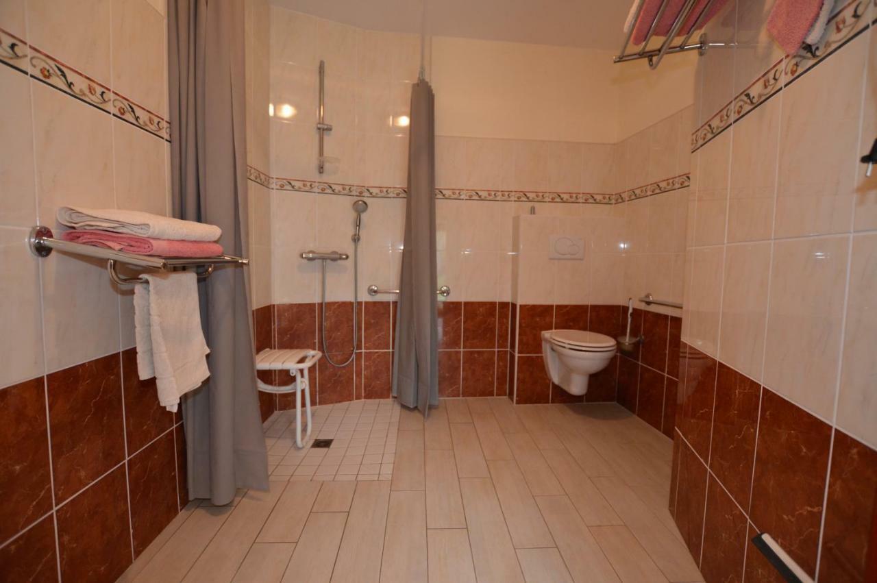 La Roche Bed & Breakfast Saint-Etienne-en-Cogles Luaran gambar